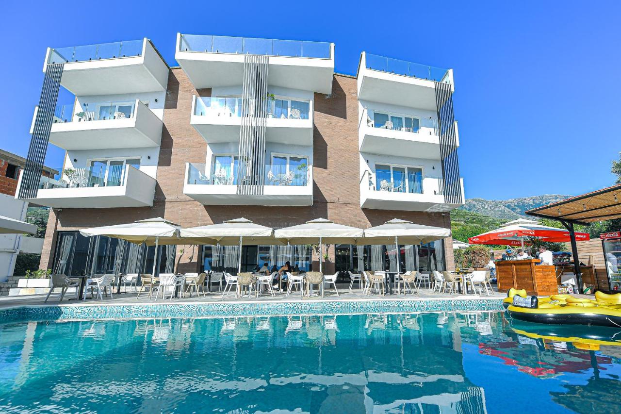 Orik Hotel & Spa Radhimë Esterno foto