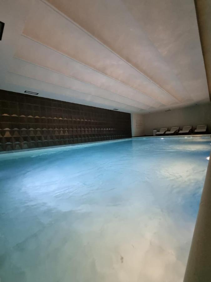 Orik Hotel & Spa Radhimë Esterno foto