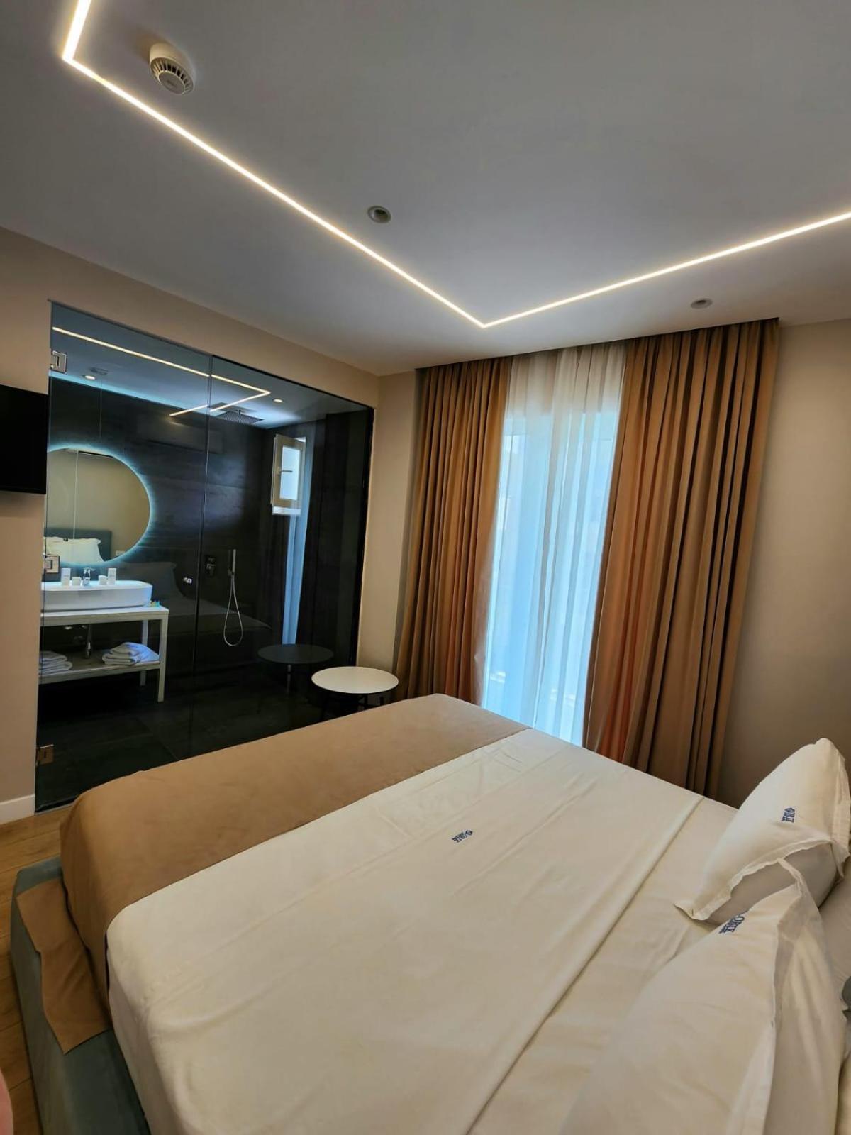 Orik Hotel & Spa Radhimë Esterno foto