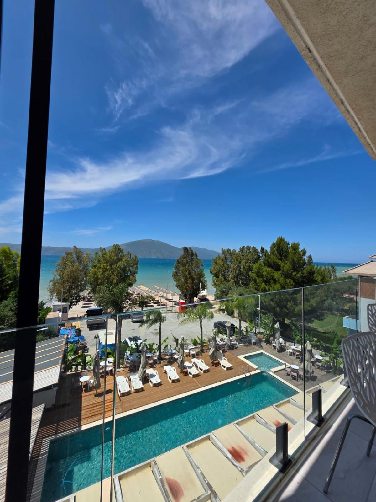 Orik Hotel & Spa Radhimë Esterno foto