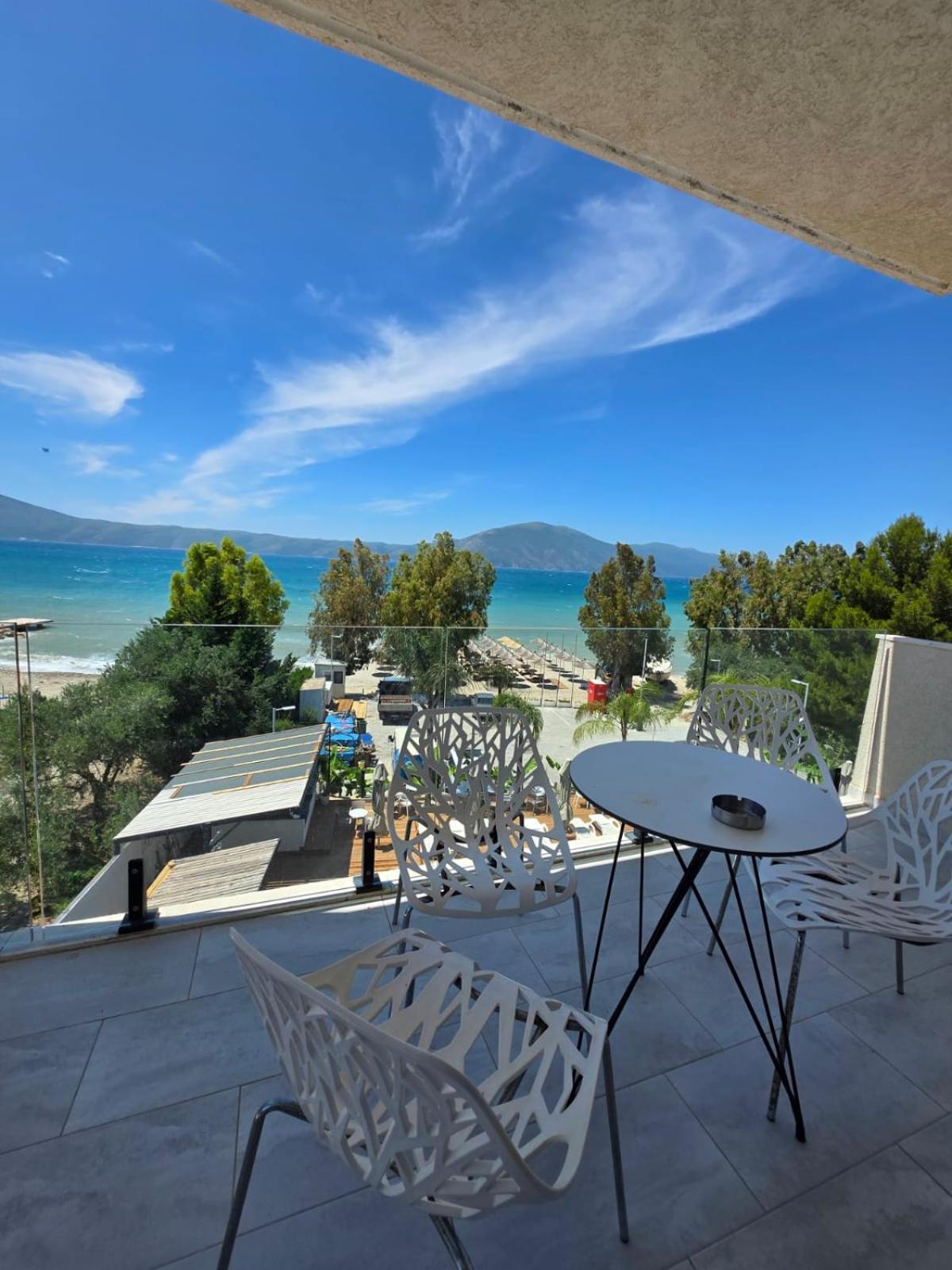 Orik Hotel & Spa Radhimë Esterno foto