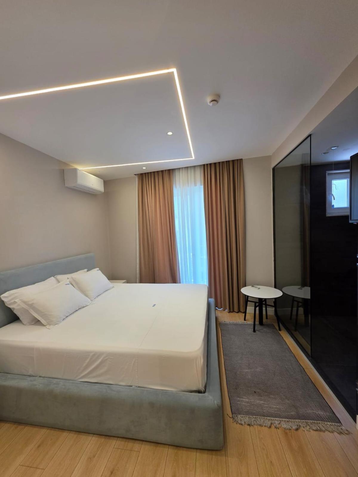 Orik Hotel & Spa Radhimë Esterno foto